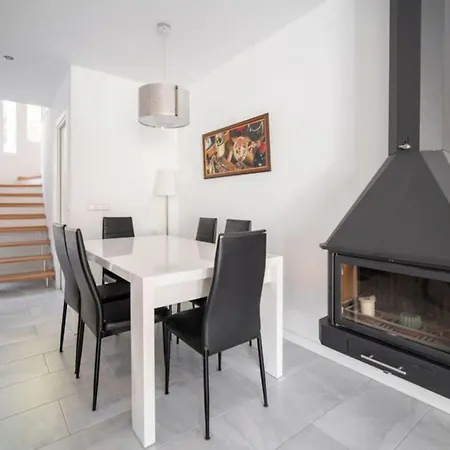 Modern Two-floor Townhouse With Sauna Pacos Casa Sarilyn