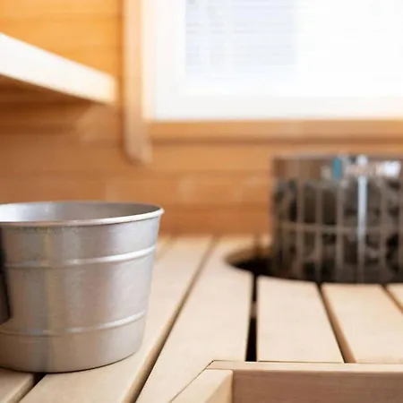 펜션 Modern Two-floor Townhouse With Sauna Pacos Casa Sarilyn